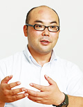 導入背景を語っていただきました株式会社富士通エフサス サービスビジネス本部 第二LCMサービス統括部 課長代理 内山 紀章の写真
